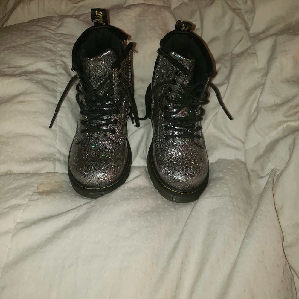 Like new doc  Martens